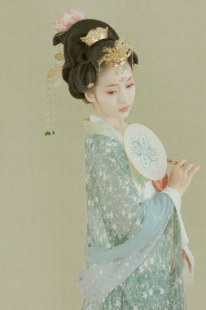 国产真人私密毛处按摩视频