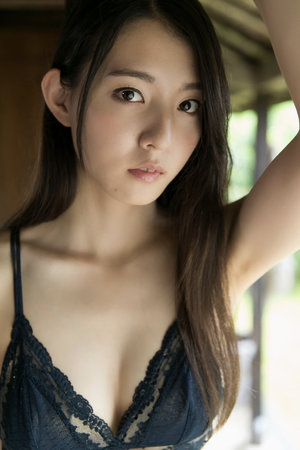 校花被拉到树林里糟蹋小说