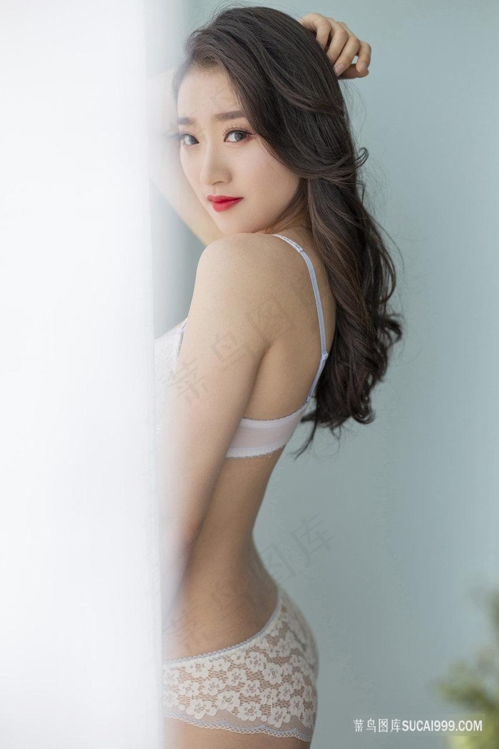 苏晴小伟的秘密小说完结版