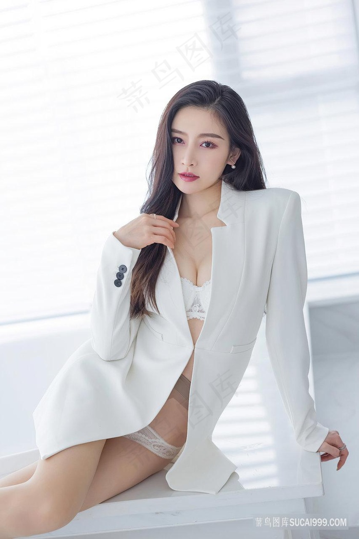 性欧美大战久久久久久久野外黑人