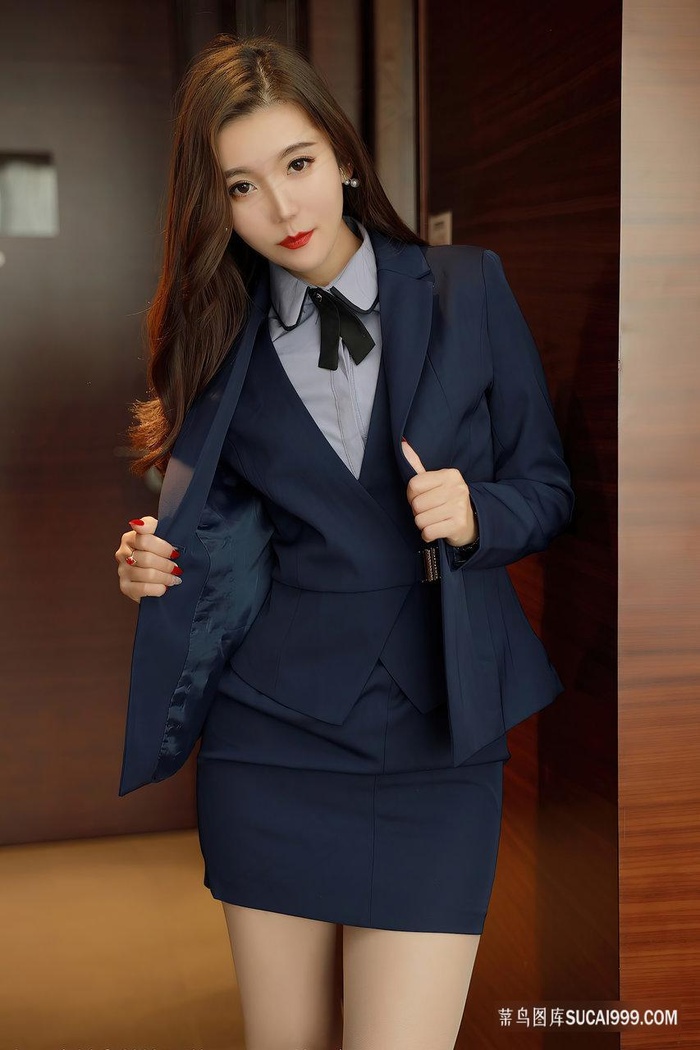 意大利美丽教师无删减版电影