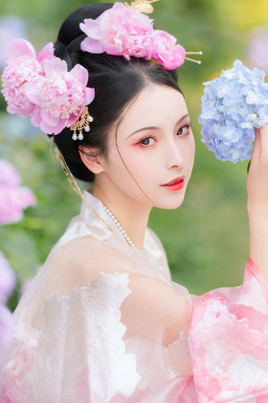 和老板在办公室BD中文完结