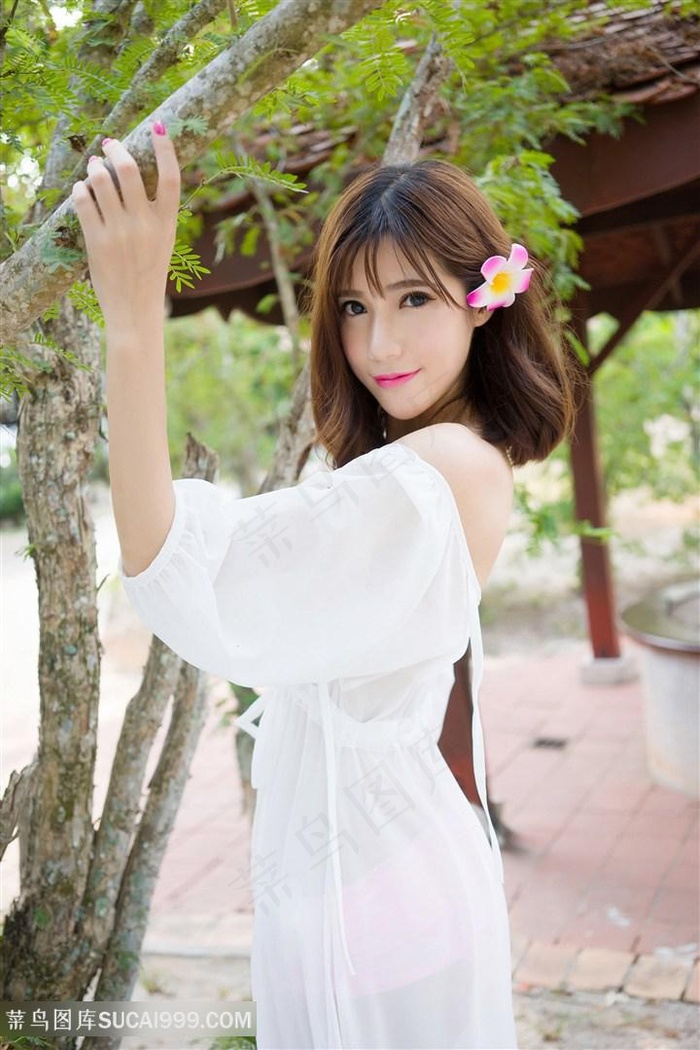 男生扒美女内裤摸下部视频