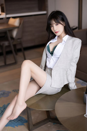 一边摸一边亲一边脱的视频