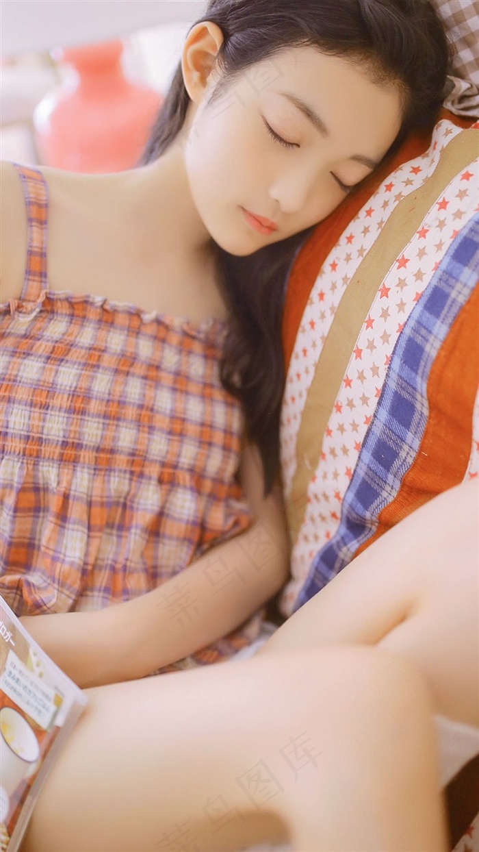 欧美用针把下面缝起来了