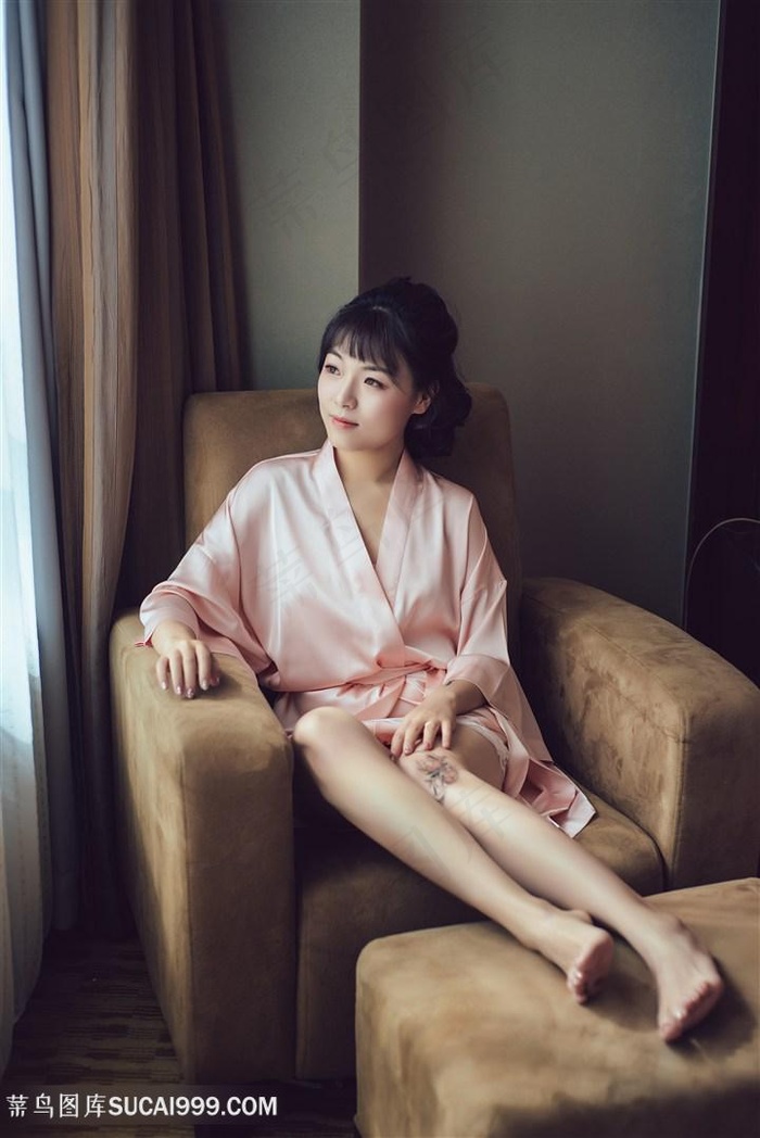 亚洲AV无码一区二区乱子仓