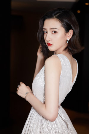 再深点灬舒服灬太大了添阿宾